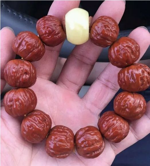 菩提手串一般什么顏色_菩提手串一般多少顆最好_菩提手串好一般多少錢