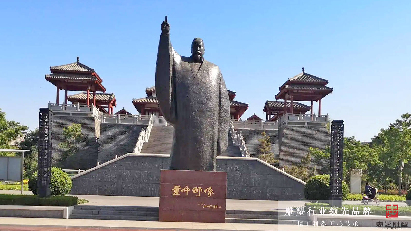 人物鑄銅雕塑報價_鑄銅雕塑的價格_鑄造人物銅像