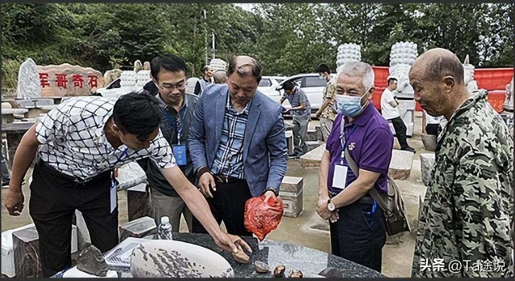 自然奇石價格_奇石報價天價_奇石自然價格怎么算