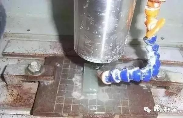 玉石電腦雕刻機雕刻過程視頻_玉石雕刻機器設備電腦_電腦玉石雕刻機價格