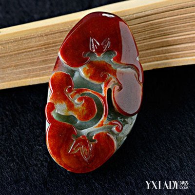 掛畫玉雕玉舊了怎么清洗_玉雕掛畫_掛畫玉雕八駿圖和木雕哪個貴