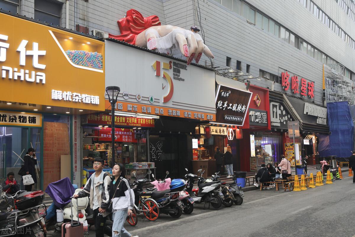 銅雕塑廠_銅雕塑怎么做的_街頭銅雕塑