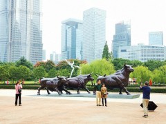 盤點街頭雕塑，雷人創意啥都有，網友：俗人無法欣賞