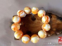 蜜蠟真假圖片如何看，你知道真蜜蠟和假蜜蠟都有什么區別嗎？