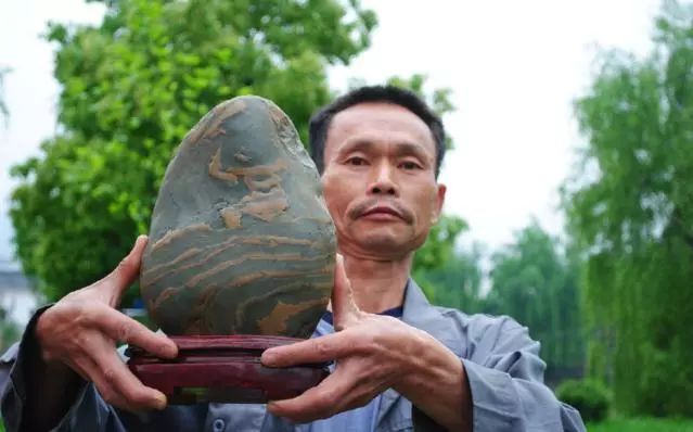 貴州奇石鑒定_鑒定貴州奇石的方法_鑒定貴州奇石的地方