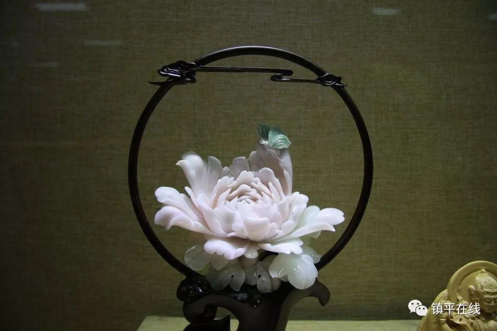 玉佛寺雕像的意義_石佛寺玉雕工作室_石佛寺玉人玉雕學(xué)校