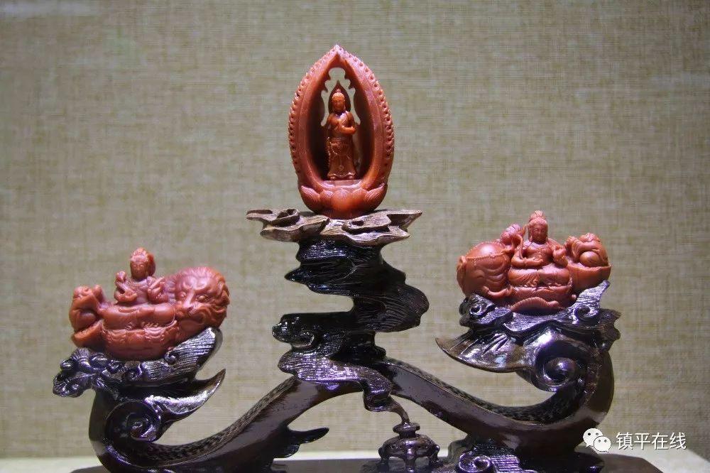 石佛寺玉雕工作室_石佛寺玉人玉雕學(xué)校_玉佛寺雕像的意義