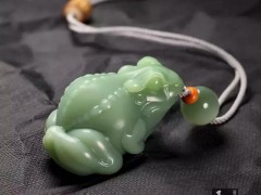 荷塘里的精靈—玉雕青蛙