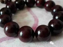 盤玩小葉紫檀手串的誤區及正確方法