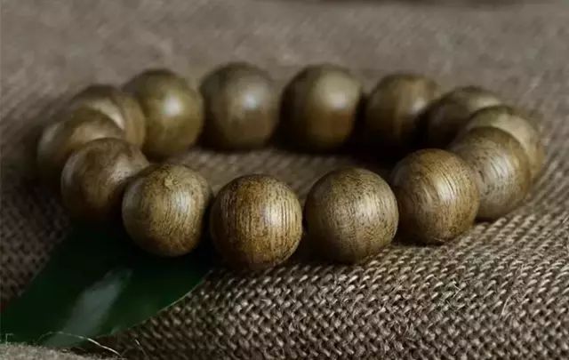 黃檀木做手串好不好_黃檀手串價值_黃檀木手串