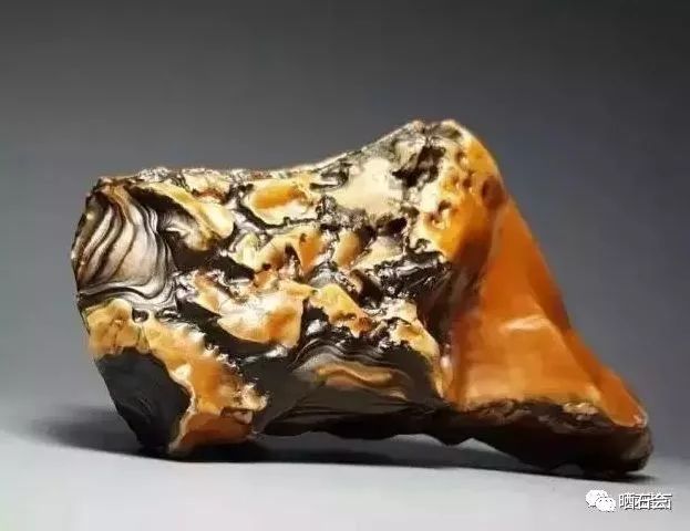 戈壁沙漠漆玩的是什么_戈壁灘沙漠漆_戈壁沙漠漆奇石收藏價值