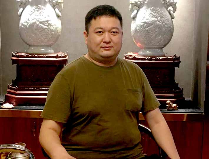 大師玉雕中國孟慶東是誰_中國玉雕大師孟慶東_雕刻師孟慶東