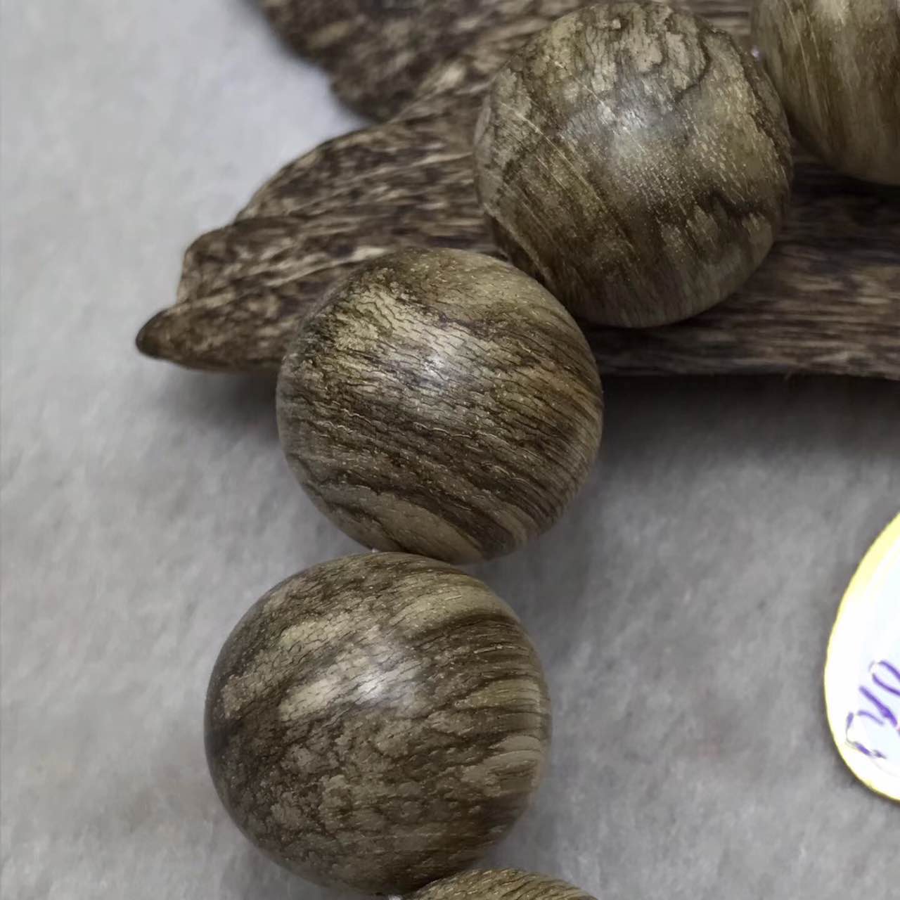 沉香沉水好還是不沉水好_沉香沉水嗎_沉水級沉香