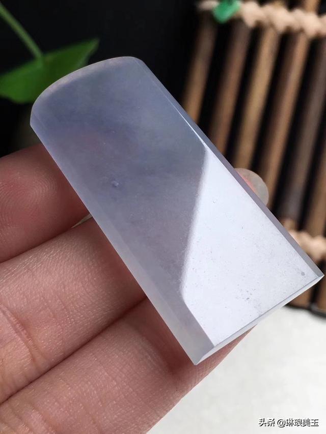 翡翠雕刻用什么筆畫(huà)圖_翡翠雕刻用什么_翡翠雕刻筆哪個(gè)牌子好