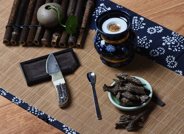 沉香盤香的作用與功效_盤沉香的好處_沉香的盤香對身體有害
