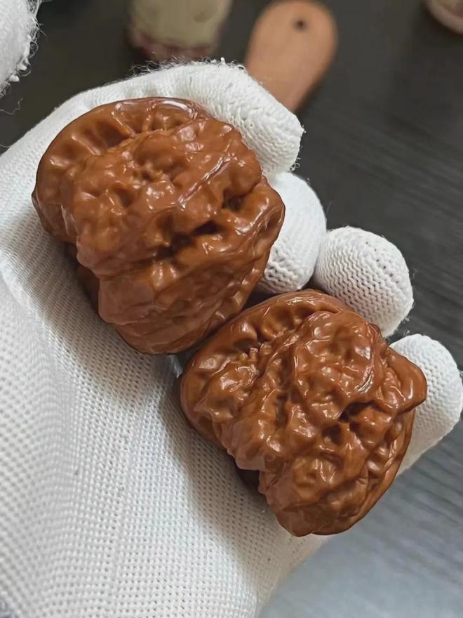 核桃盤是什么意思_盤的核桃叫什么_核桃盤成什么樣值錢